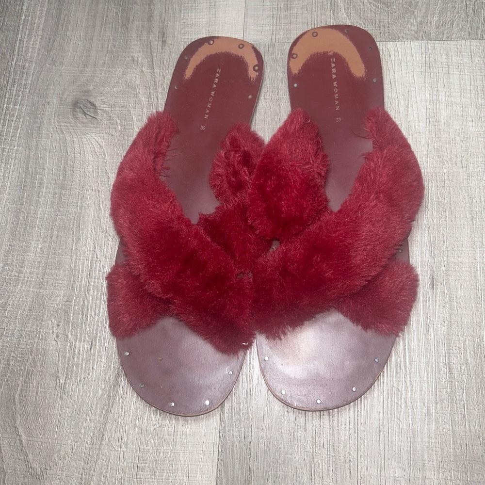 Zara Plush Burgundy Sandals
